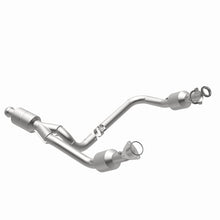 Load image into Gallery viewer, MagnaFlow Conv Direct Fit 14-16 GMC Sierra 1500 V6 4.3L Magnaflow