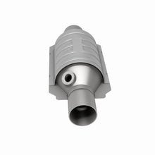 Load image into Gallery viewer, MagnaFlow Conv Univ 2.25 Single O2 FED Magnaflow