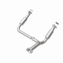 Load image into Gallery viewer, MagnaFlow Conv DF 07-09 Chevy/GMC Silverado/Suburban/Sierra/Tahoe/Yukon Magnaflow