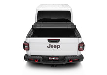Load image into Gallery viewer, Truxedo 2020 Jeep Gladiator 5ft Sentry CT Bed Cover Truxedo