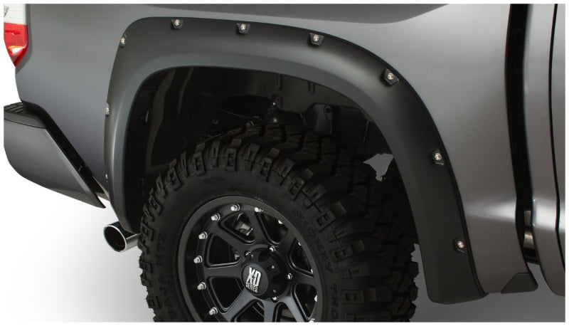 Bushwacker 14-18 Toyota Tundra Fleetside Pocket Style Flares 4pc 66.7/78.7/97.6in Bed - Black Bushwacker