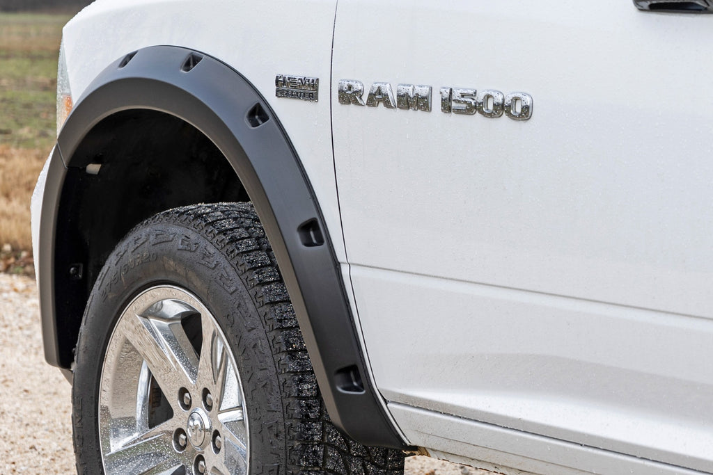 Traditional Pocket Fender Flares | Both Bumpers | Ram 1500 2WD/4WD 09-18 Silver Rough Country