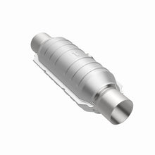 Load image into Gallery viewer, MagnaFlow Conv Univ 2.5in Inlet/Outlet Center/Center Round 11in Body L x 5.125in W x 15in Overall L Magnaflow