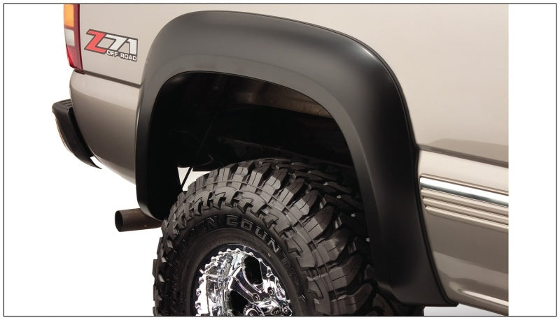 Bushwacker 07-14 Chevy Silverado 2500 HD Fleetside Extend-A-Fender Style Flares 4pc - Black Bushwacker