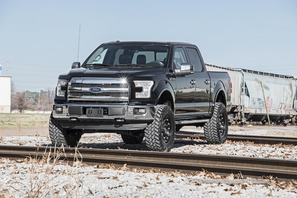 6 Inch Lift Kit | Vertex/V2 | Ford F-150 4WD (2015-2020) Rough Country