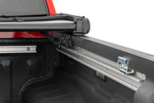 Load image into Gallery viewer, Soft Tri-Fold Bed Cover | 5' Bed | Nissan Frontier (22-23) Rough Country