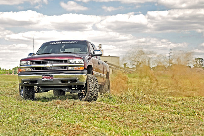 6 Inch Lift Kit | M1 Shocks | Chevy/GMC 1500 (99-06 & Classic) Rough Country