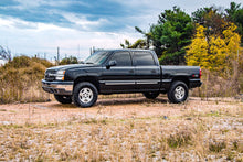 Load image into Gallery viewer, 1.5-2 Inch Lift Kit | V2 | Chevy/GMC 1500 (99-06 &amp; Classic) Rough Country