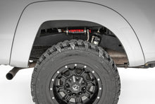 Load image into Gallery viewer, Vertex 2.5 Adj Rear Shocks | 6-7" | Toyota Tacoma 2WD/4WD (05-23) Rough Country