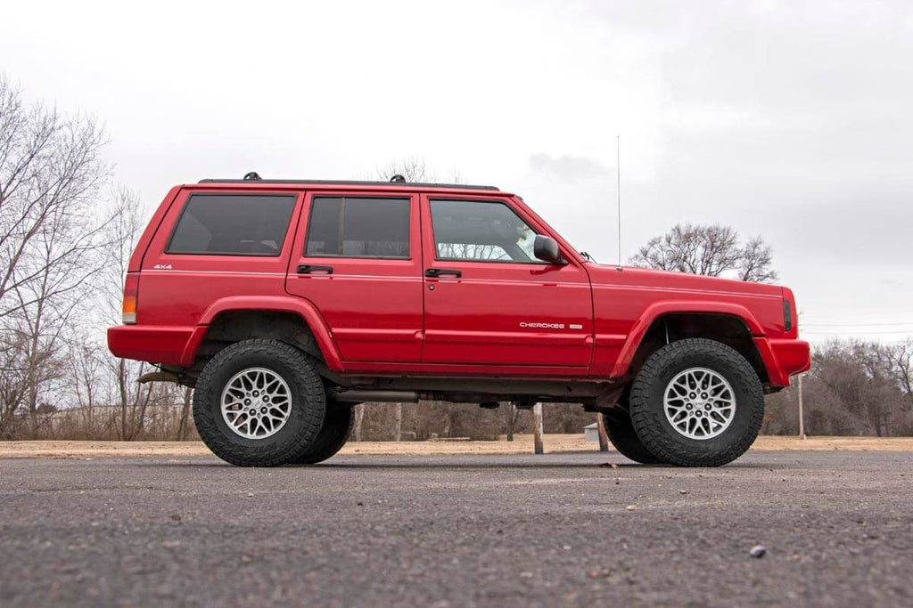3 Inch Lift Kit | SII | RR AAL | V2 Shocks | Jeep Cherokee XJ (84-01) Rough Country