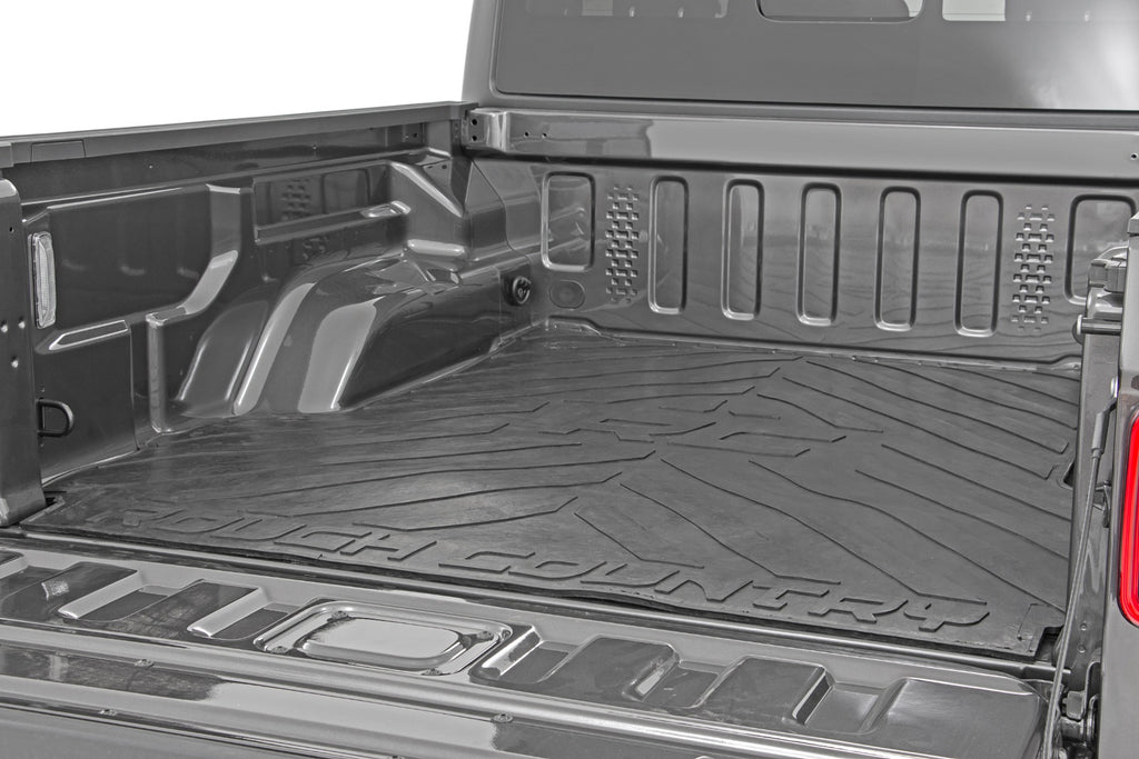 Bed Mat | 5' Bed | RC Logo | Jeep Gladiator JT 4WD (2020-2023) Rough Country