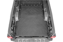 Load image into Gallery viewer, Bed Mat | 5' Bed | RC Logo | Jeep Gladiator JT 4WD (2020-2023) Rough Country