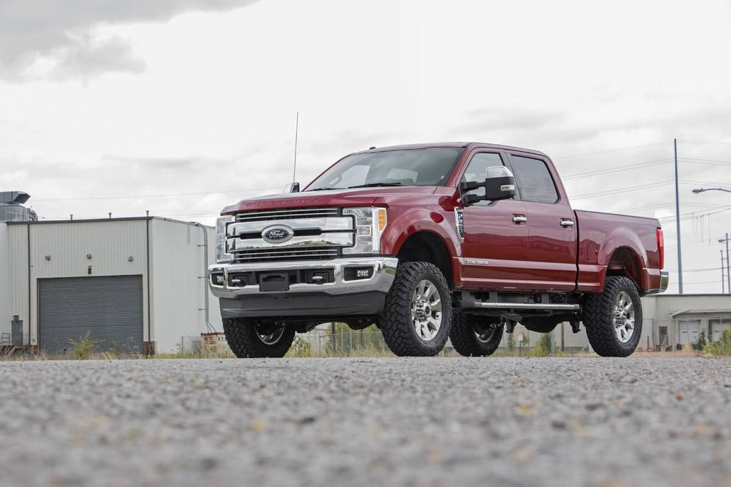 3 Inch Lift Kit | N3 | Front Gas Coils | Ford F-250 Super Duty (17-22) Rough Country