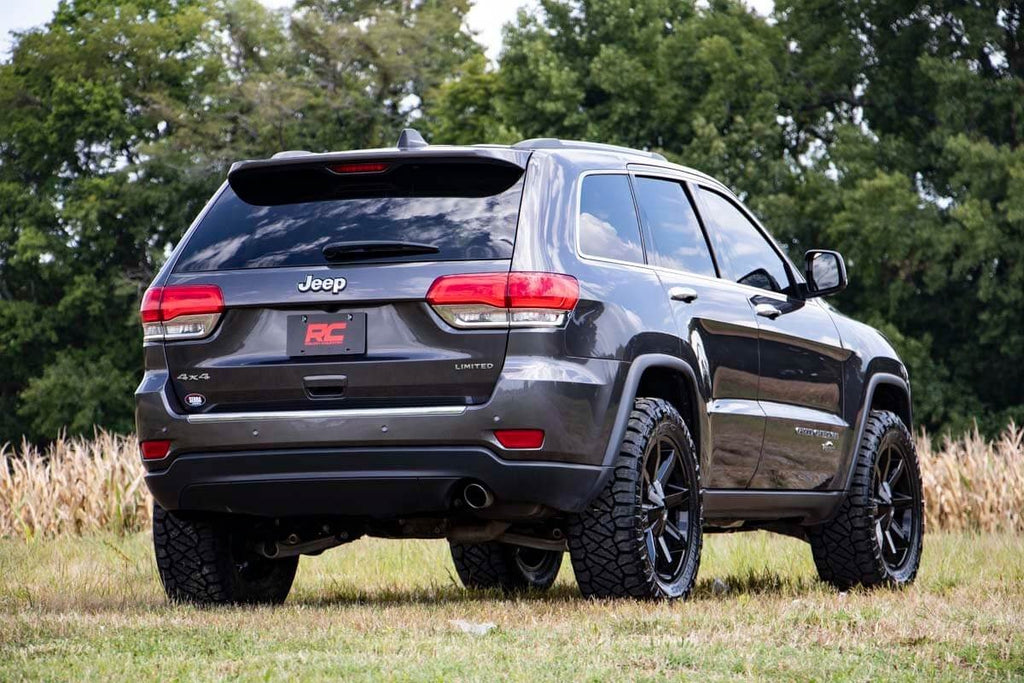 2.5 Inch Lift Kit | N3 Struts | Jeep Grand Cherokee 4WD (2016-2022) Rough Country