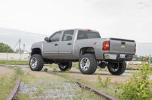 Load image into Gallery viewer, 7.5 Inch Lift Kit | M1 Struts/M1 | Chevy/GMC 1500 (07-13) Rough Country