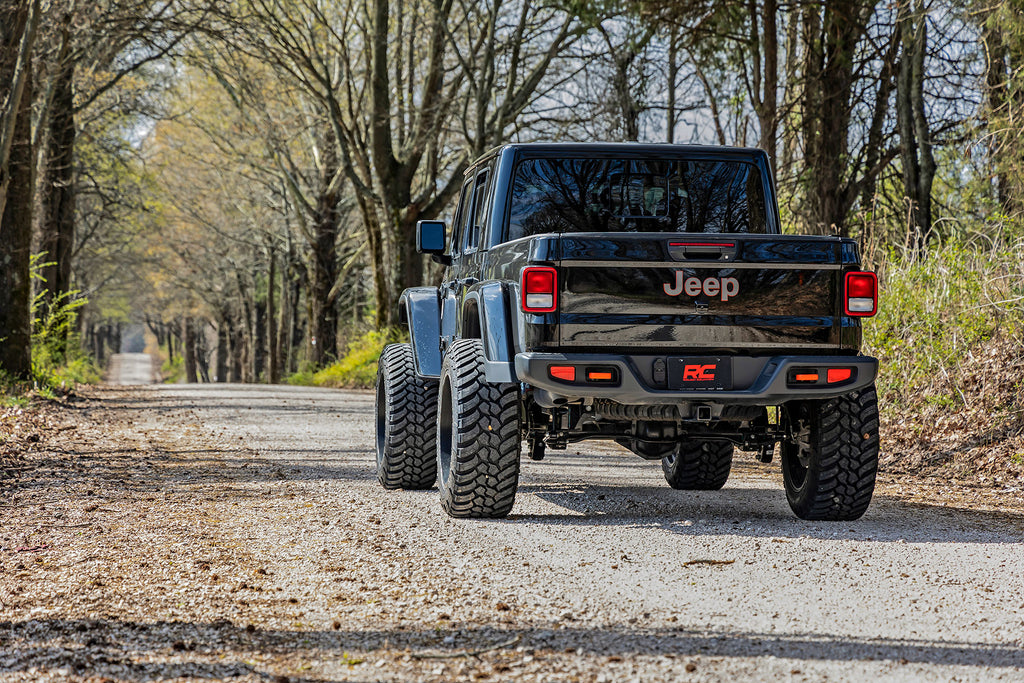 3.5 Inch Lift Kit | No Shocks | Jeep Gladiator JT Mojave 4WD (20-23) Rough Country