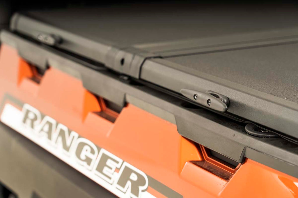 Hard Low Profile Bed Cover | Tailgate Lock | Polaris Ranger XP 900/XP 1000 Rough Country