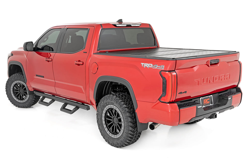 Hard Low Profile Bed Cover | 5'7" Bed | Cargo Mgmt | Toyota Tundra (22-23) Rough Country