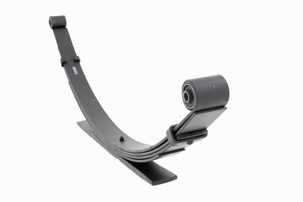 Rear Leaf Springs | 4" Lift | Pair | Ford F-250/F-350 Super Duty (99-04) Rough Country