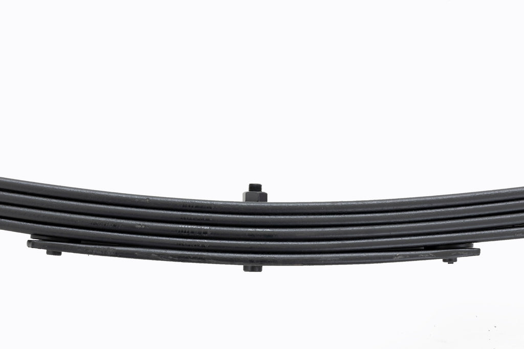 Front Leaf Springs | 2.5" Lift | Pair | Ford Excursion (00-05)/Super Duty (99-04) Rough Country